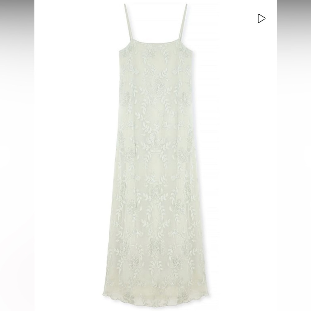 NAKD embroidered maxi dress in light green - Picture 13 of 14